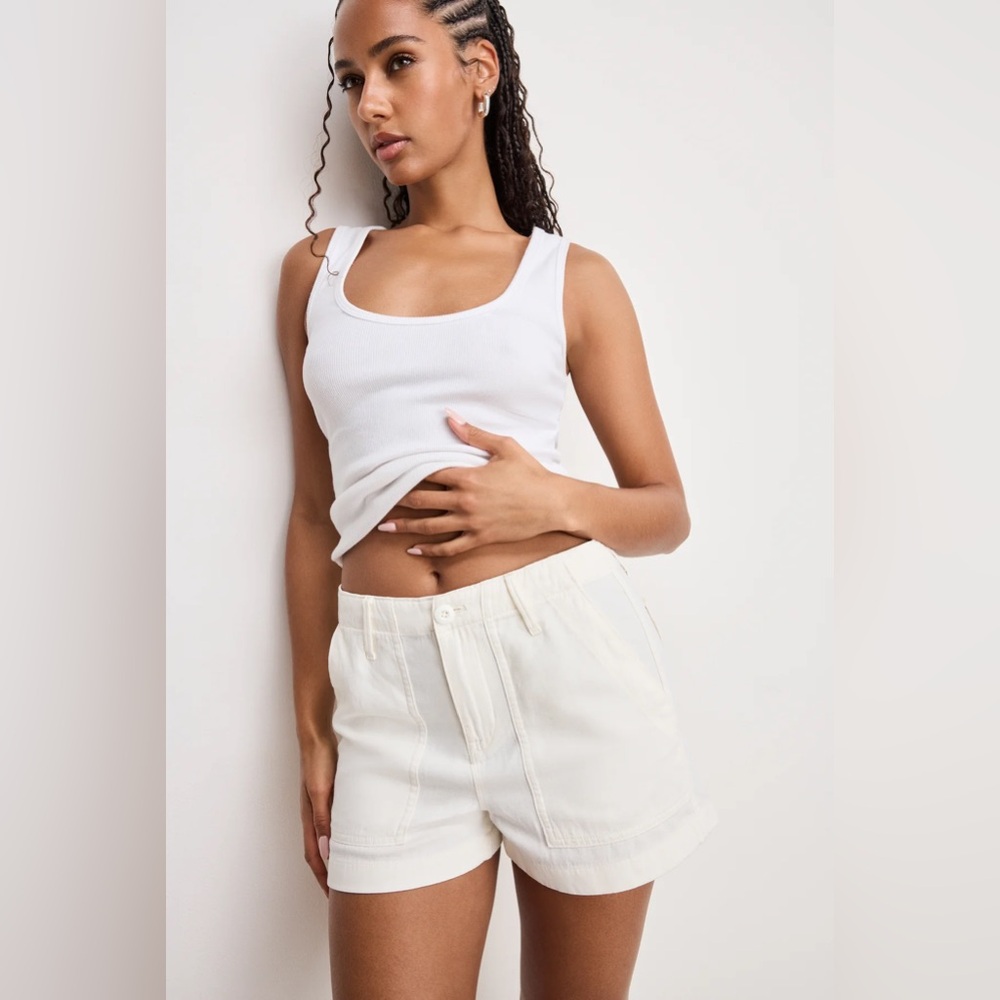 Good American Lite Linen Shorts
